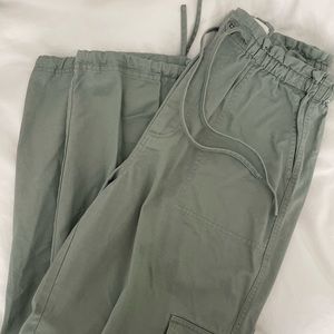 Abercrombie and Fitch Women’s Baggy Utility Pant
